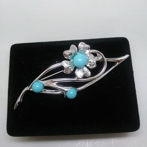 Vintage Sara Coventry brooch pin